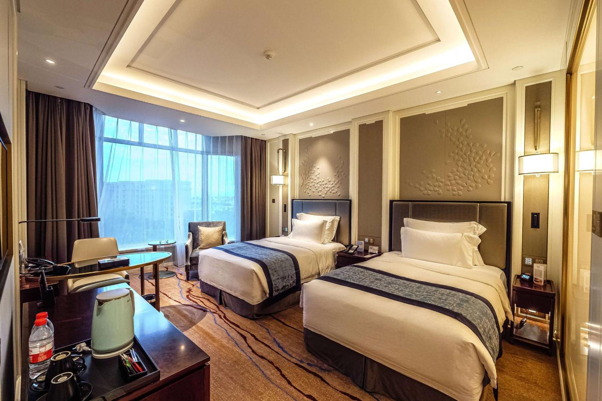 วินด์แฮม ชิงเต่า Hotel ภายนอก รูปภาพ