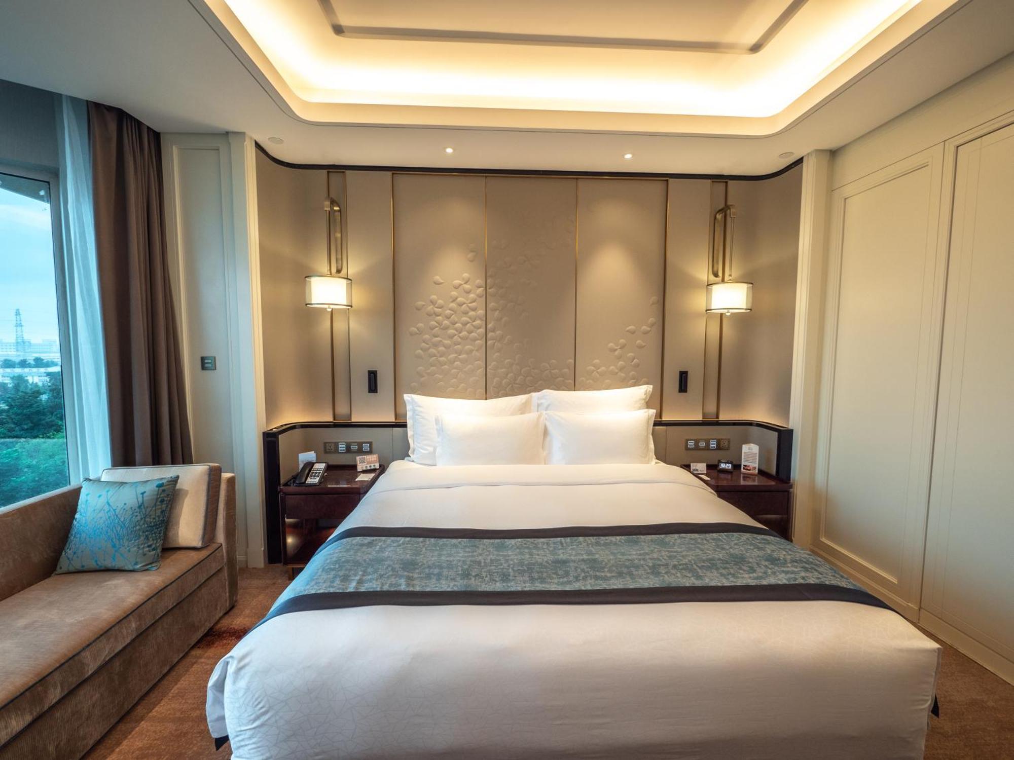 วินด์แฮม ชิงเต่า Hotel ภายนอก รูปภาพ